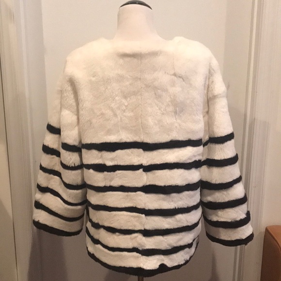 Rabbit Striped Pullover - Picture 4 of 6